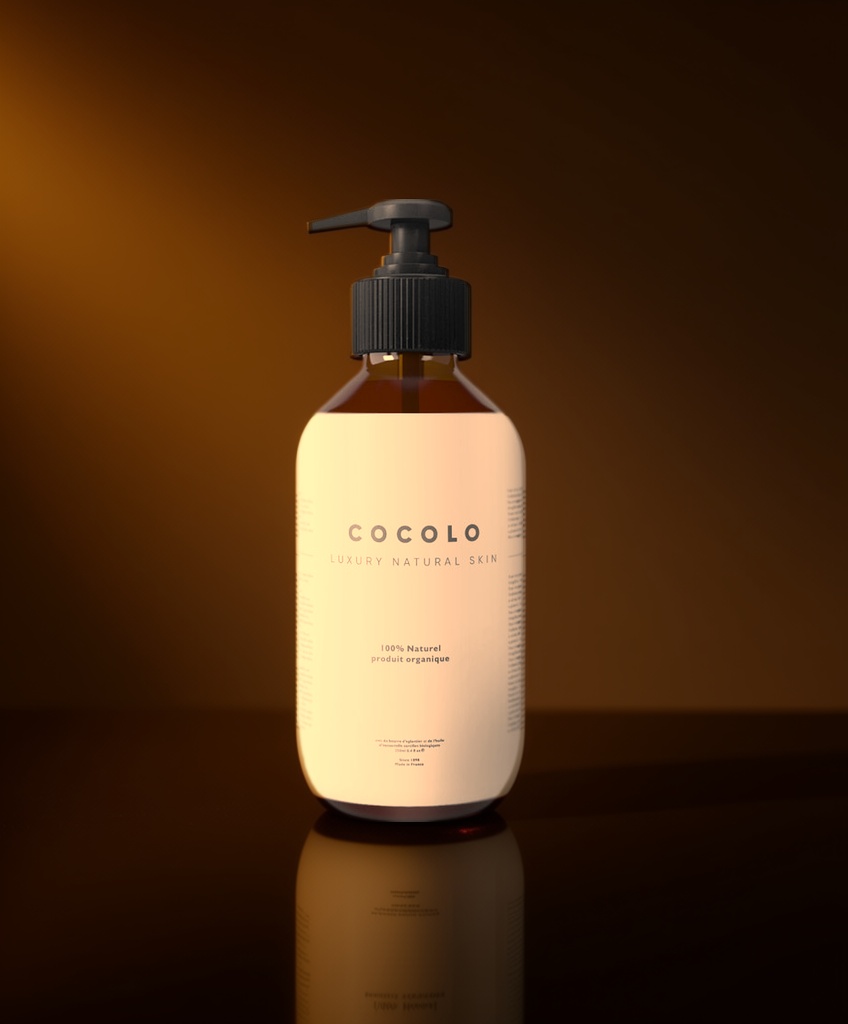 Pump bottle product shot
